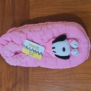Soft Fuzzy lined Quilted Snoopy Pink Ladies Slippers NWT
